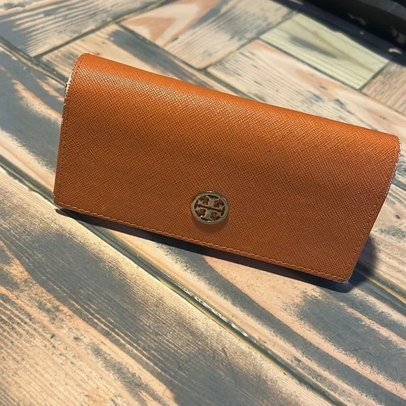 ☀️Tory Burch Sunnies•Tortoise Frames•Gold Tory Burch Logo☀️ - Picture 11 of 11